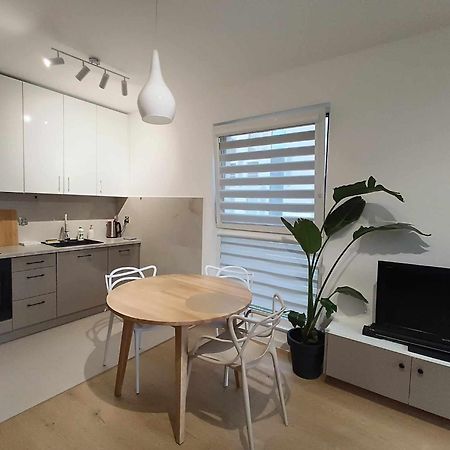 Solaris Bella Apartment- Tauron Arena Krakow Luaran gambar